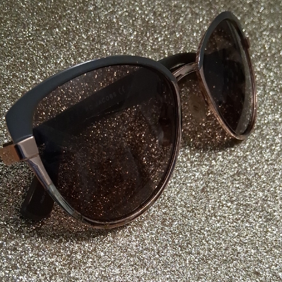 Marc By Marc Jacobs - Picture 2 of 11